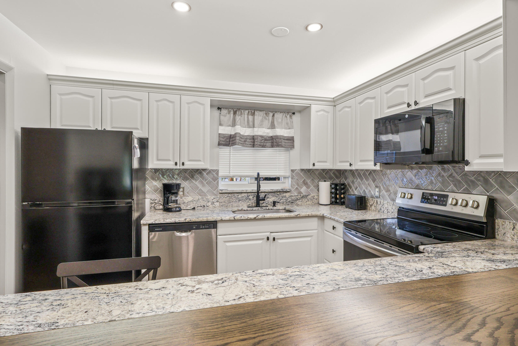 2950 Se Ocean Boulevard - Photo 5