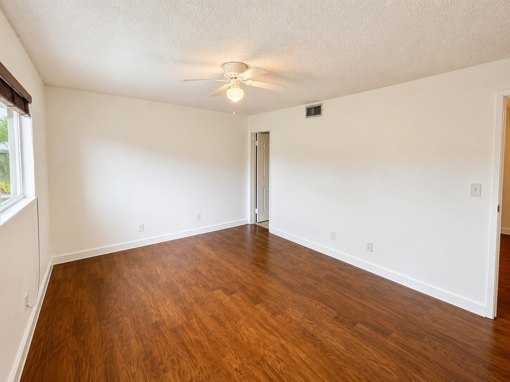 5728 5728 Blueberry Ct, Unit #38 Circle - Photo 17