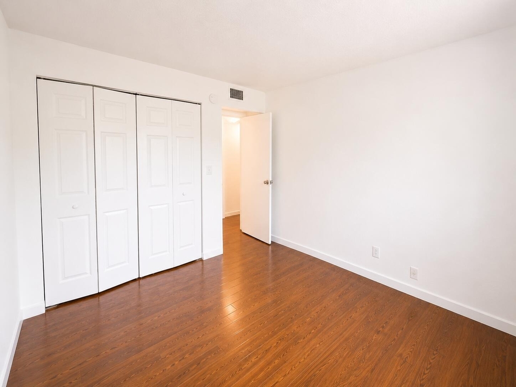 5728 5728 Blueberry Ct, Unit #38 Circle - Photo 23