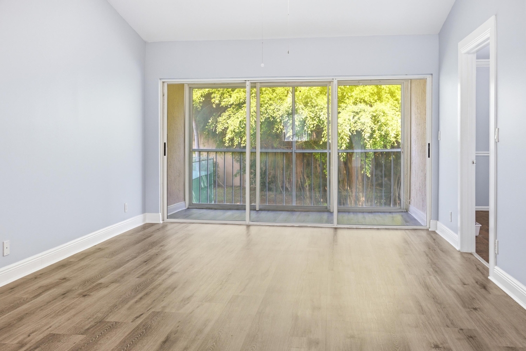 460 Nw 67th Street - Photo 6