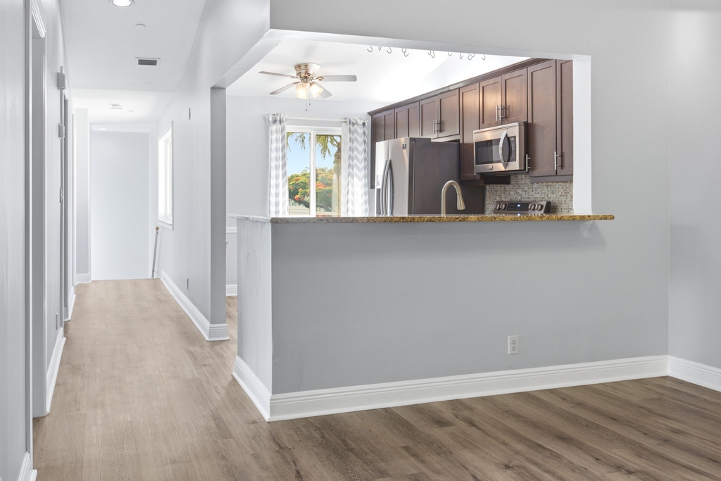 460 Nw 67th Street - Photo 8