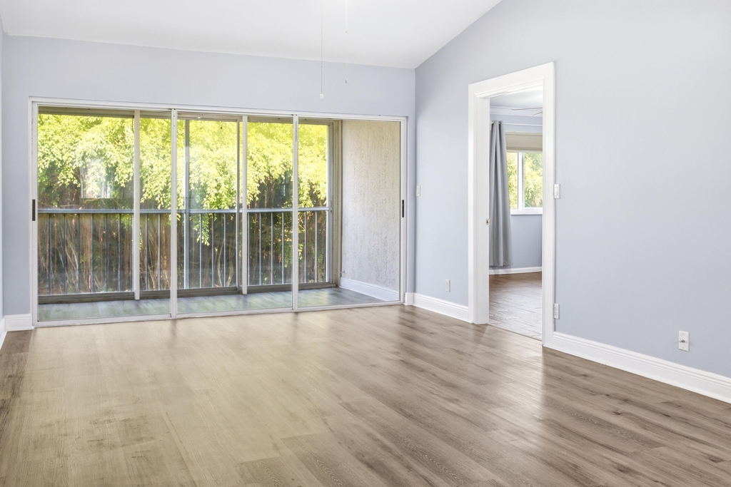460 Nw 67th Street - Photo 7