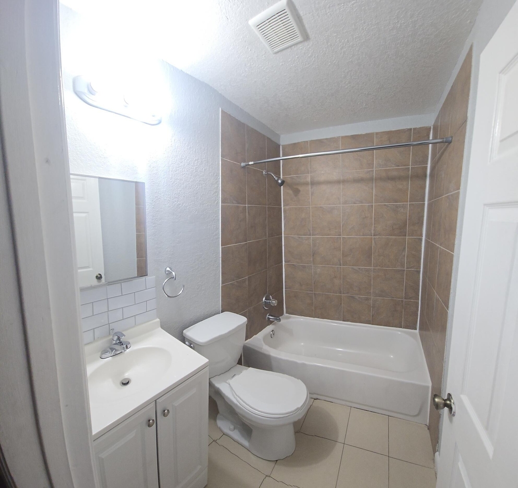 1220 Kent Street - Photo 7