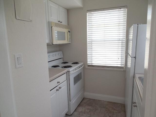 4565 N Ocean Drive - Photo 2