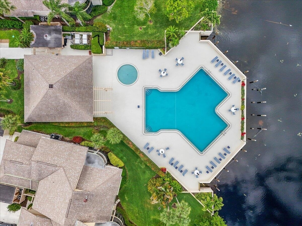 16913 Waterbend Drive - Photo 32