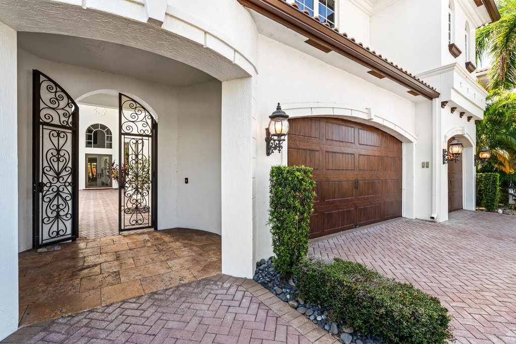 17550 Circle Pond Court - Photo 4