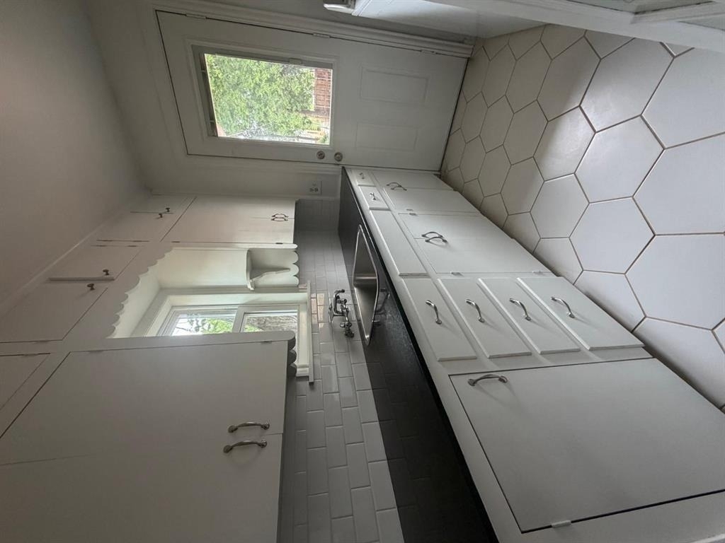 3714 Shartel Avenue - Photo 5