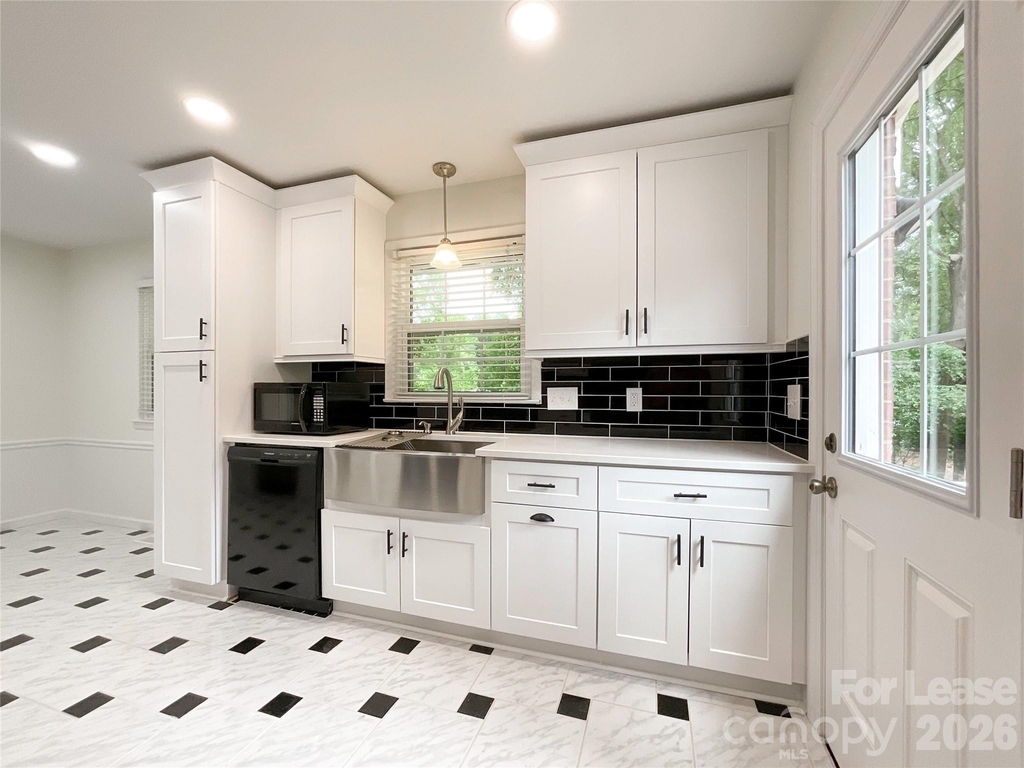 1506 Rama Road - Photo 2