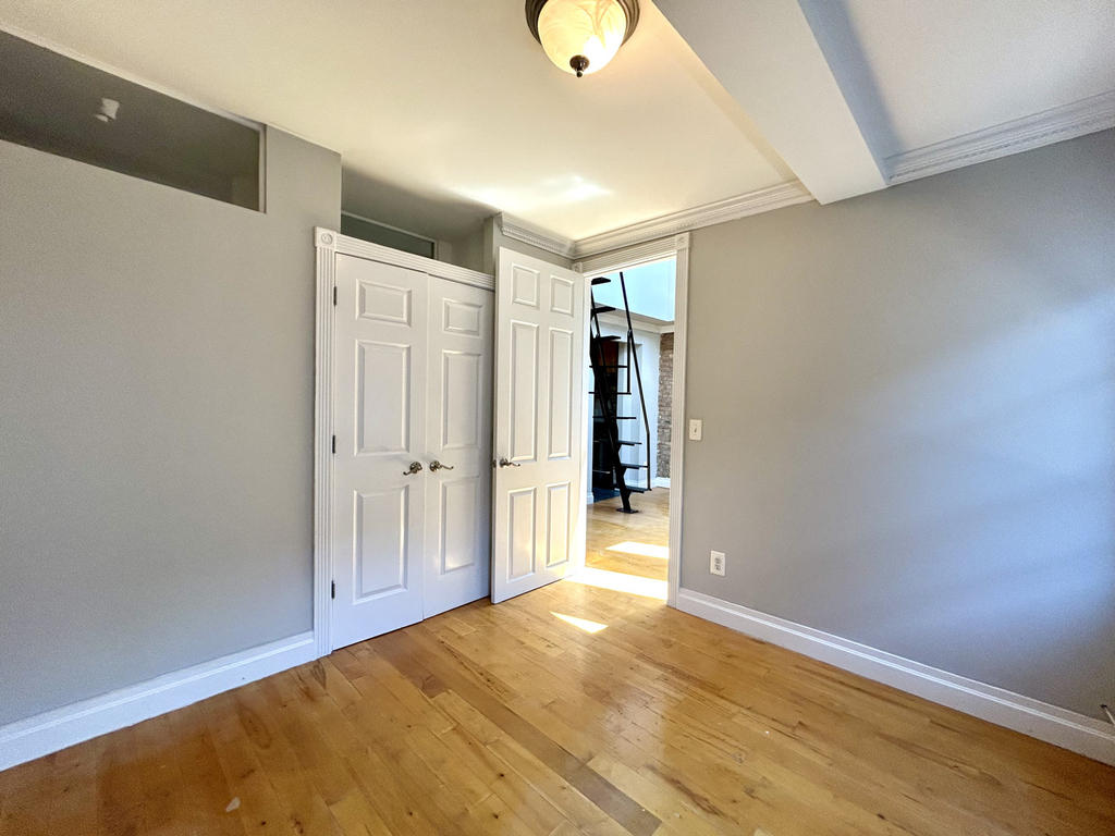 East 3rd Street - Photo 9