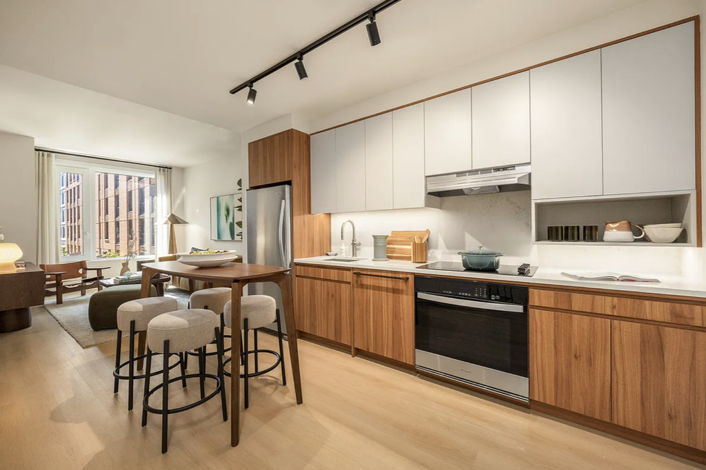 18 India Street - Photo 2