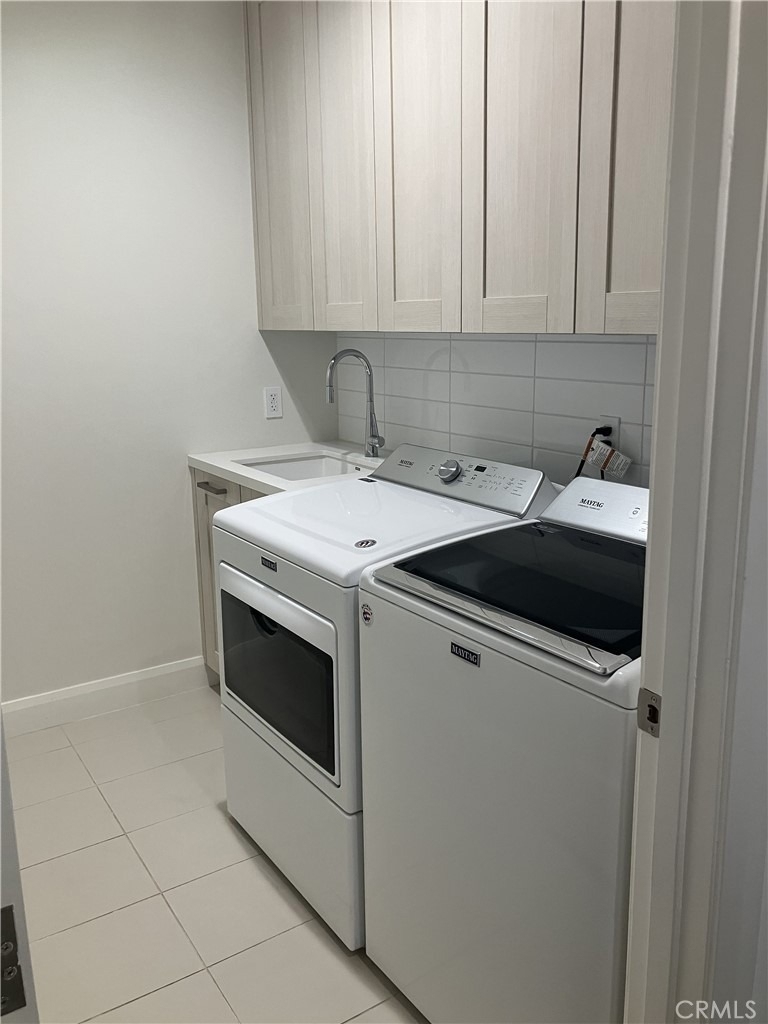378 W Green Street - Photo 32