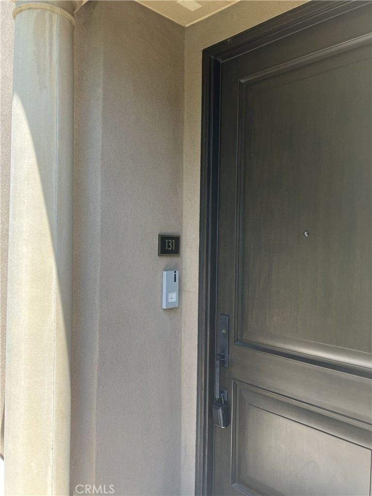 378 W Green Street - Photo 4