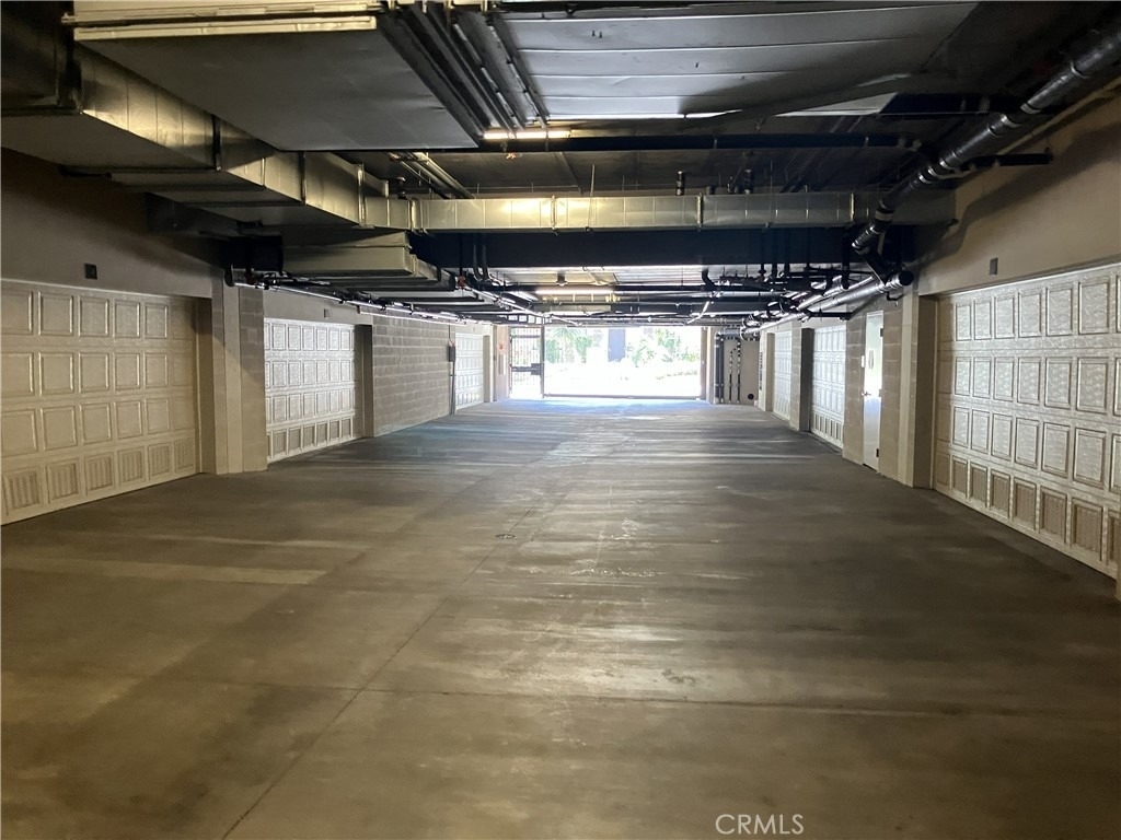 378 W Green Street - Photo 38