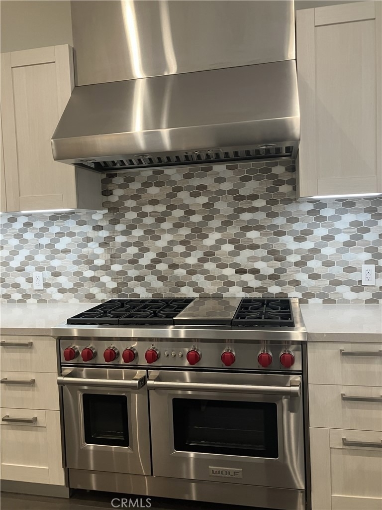 378 W Green Street - Photo 11
