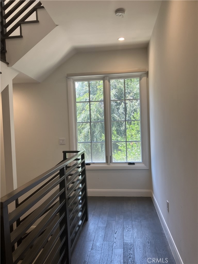 378 W Green Street - Photo 15