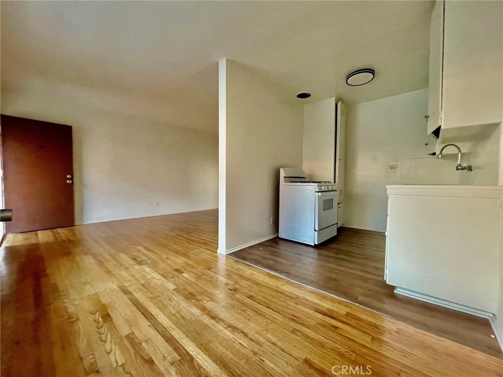 1433 N Bronson Avenue - Photo 6