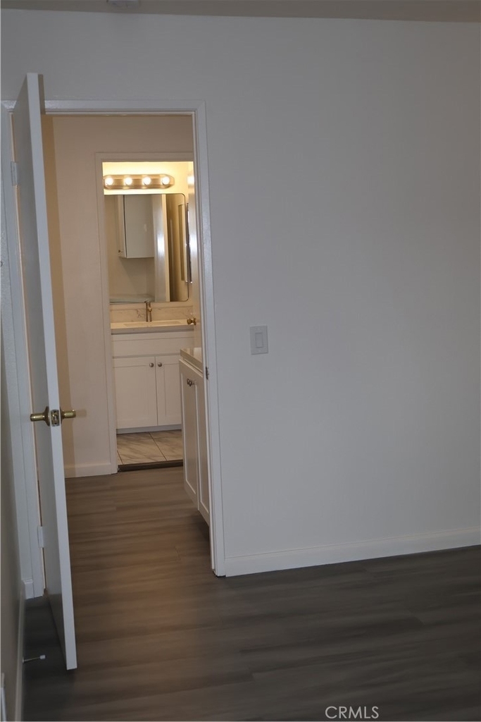 1323 #b W. Palmyra Ave. - Photo 7