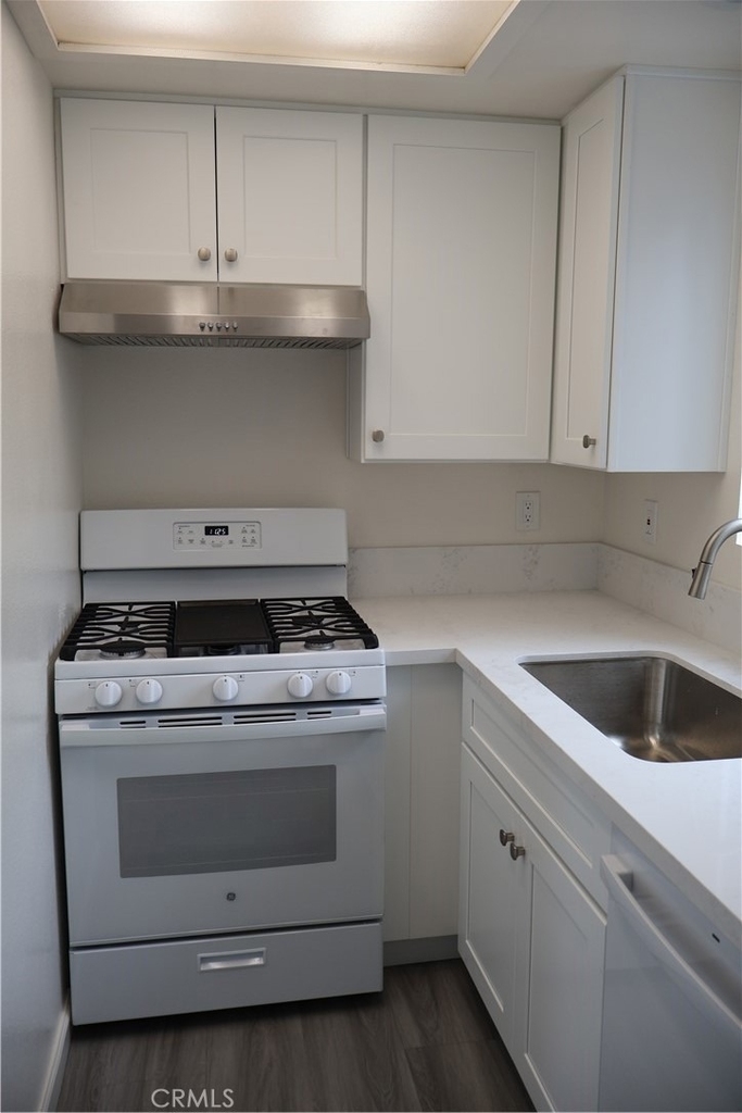 1323 #b W. Palmyra Ave. - Photo 4