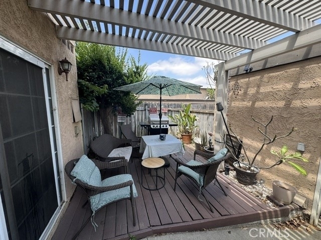 10570 White Oak - Photo 2