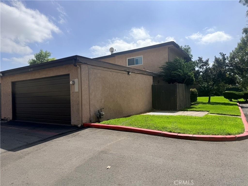 10570 White Oak - Photo 6