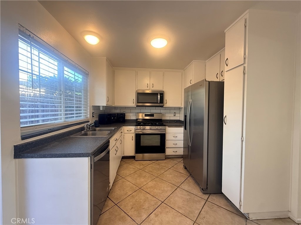 10570 White Oak - Photo 8