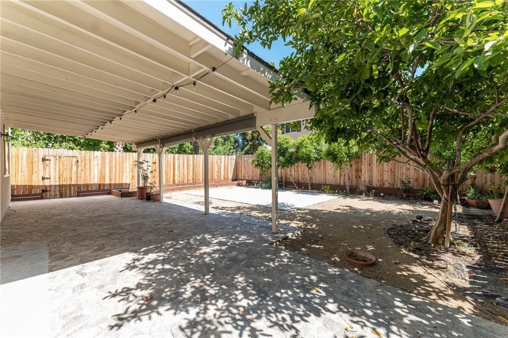 18808 Lull Street - Photo 38