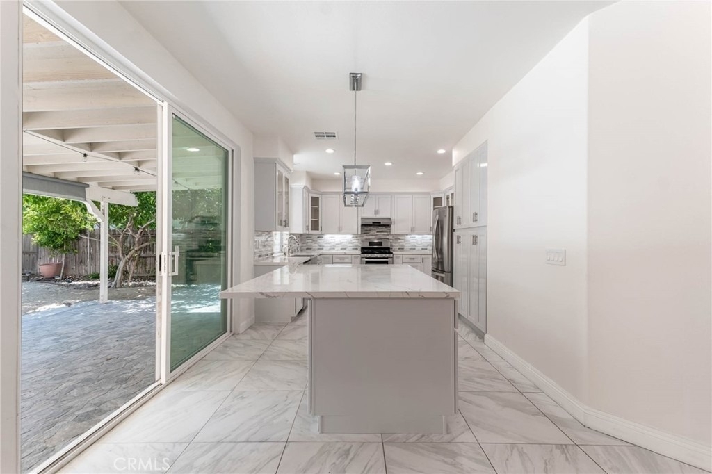 18808 Lull Street - Photo 11