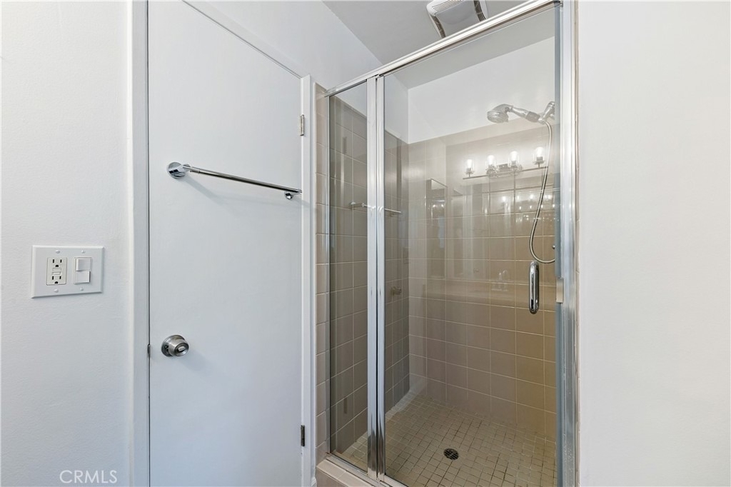 22951 Austin Street - Photo 32