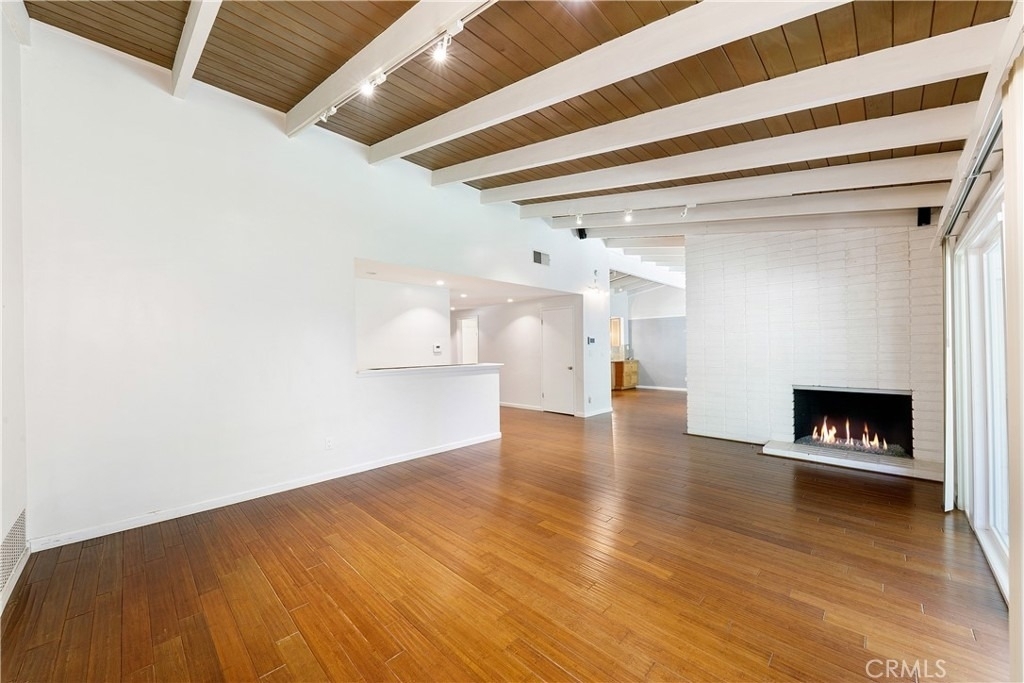 22951 Austin Street - Photo 7