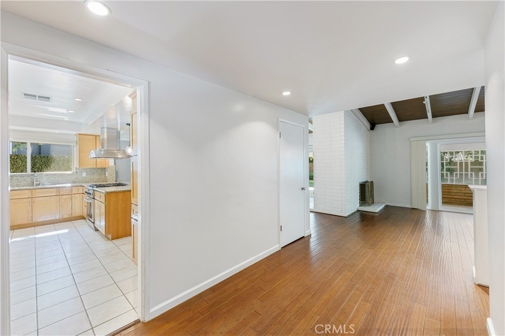 22951 Austin Street - Photo 3