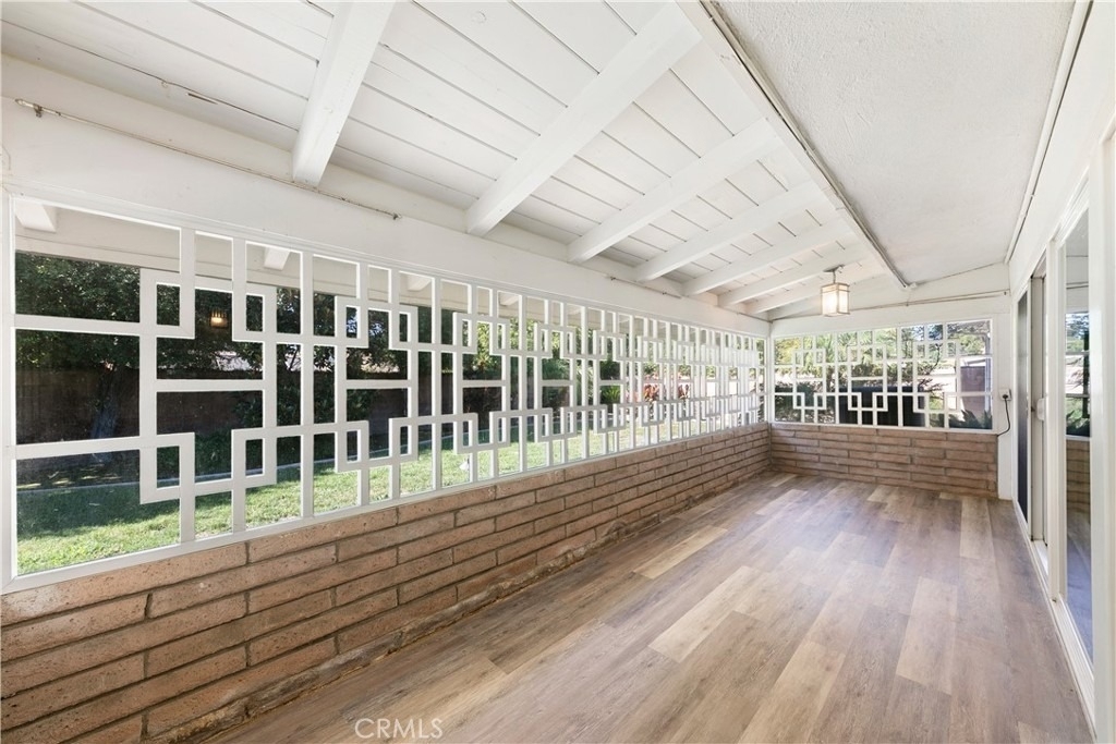 22951 Austin Street - Photo 10
