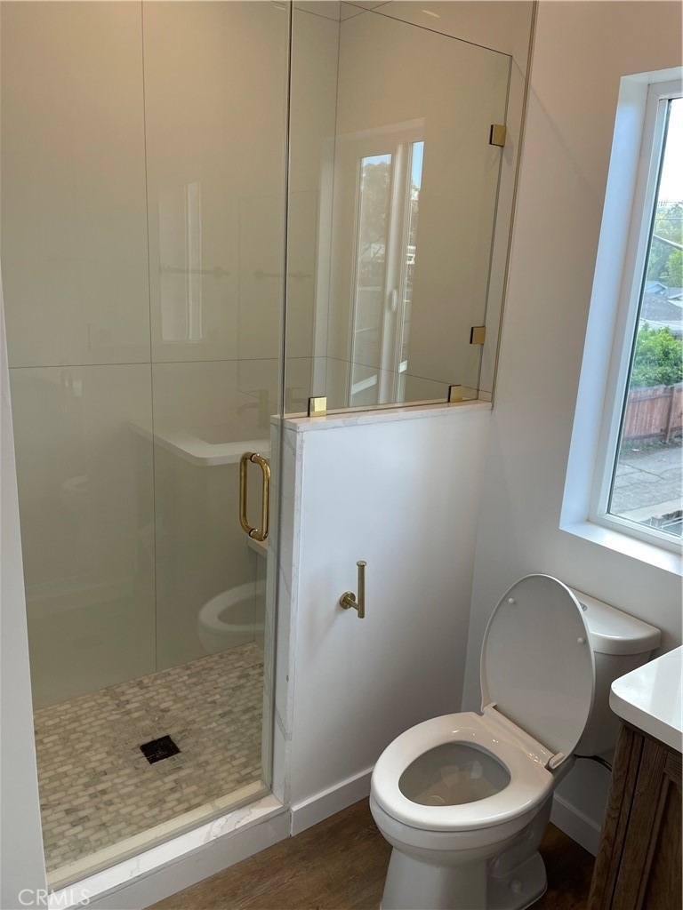 24308 Victory Boulevard - Photo 3