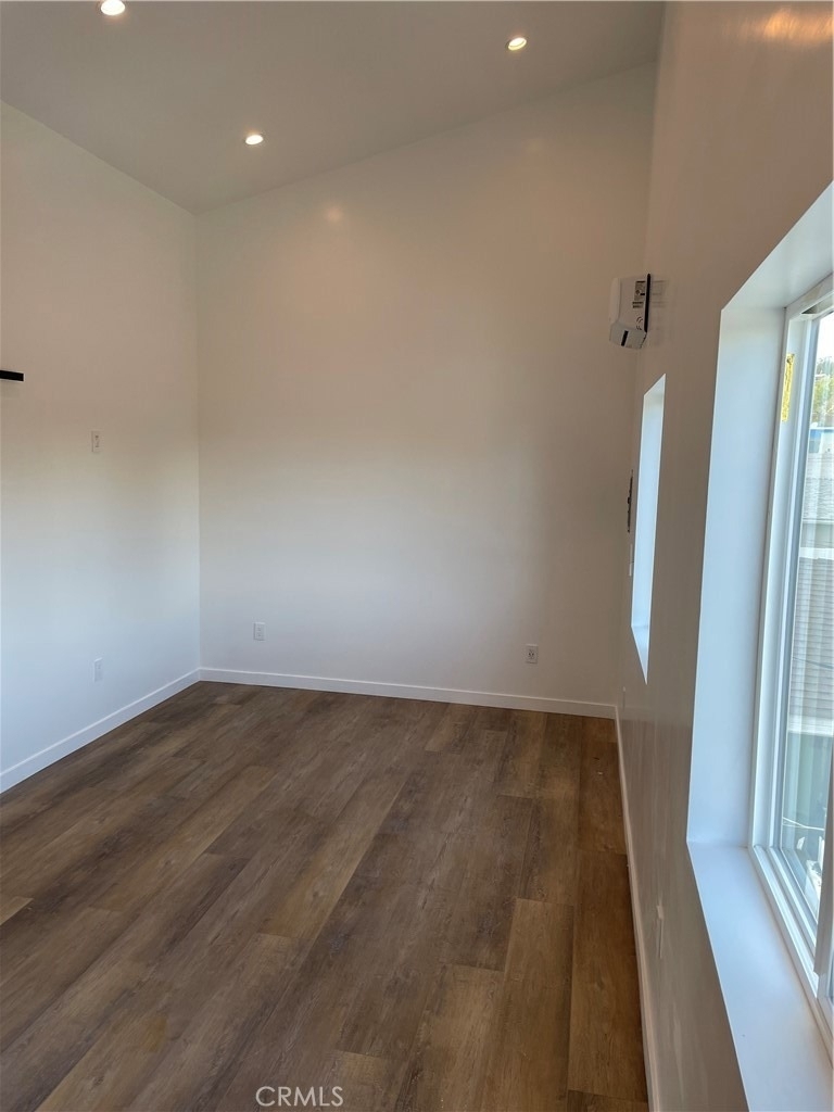 24308 Victory Boulevard - Photo 1