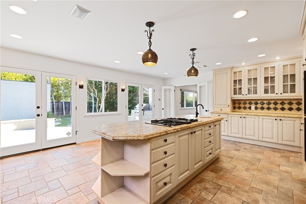 248 N Rexford Drive - Photo 6