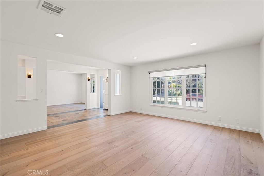 248 N Rexford Drive - Photo 13