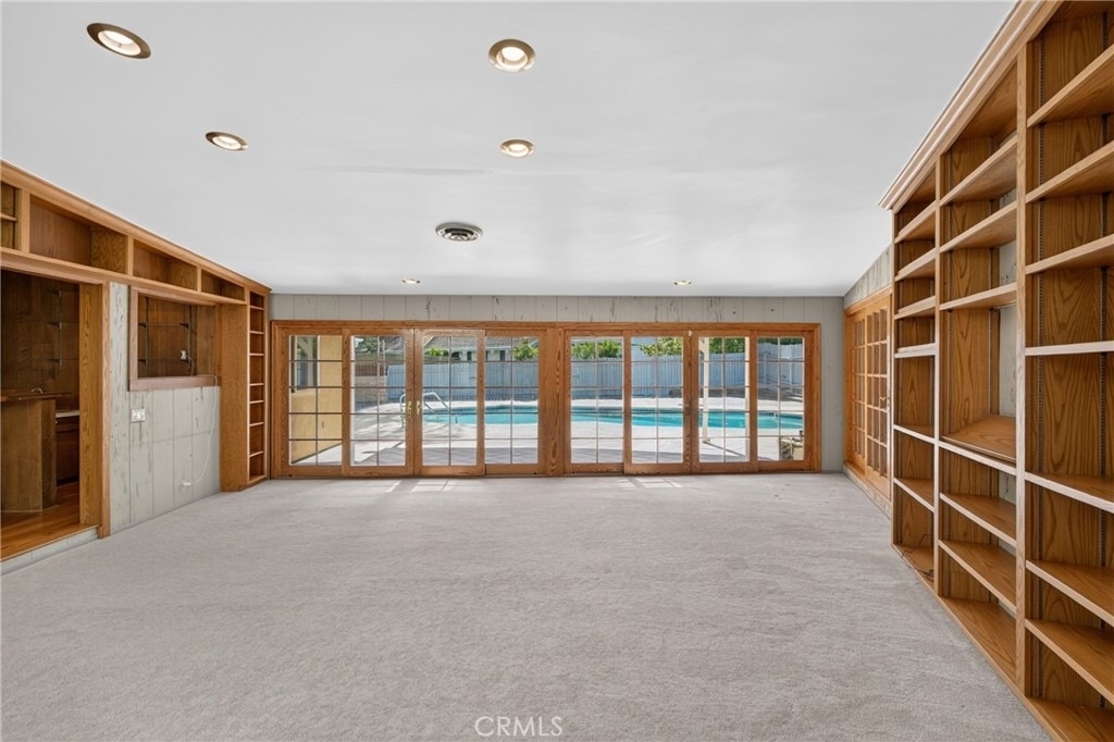 10401 Wystone Avenue - Photo 27