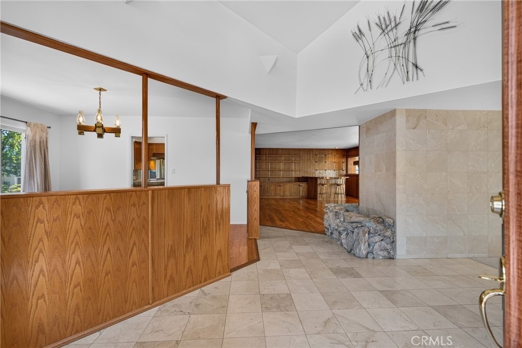10401 Wystone Avenue - Photo 5
