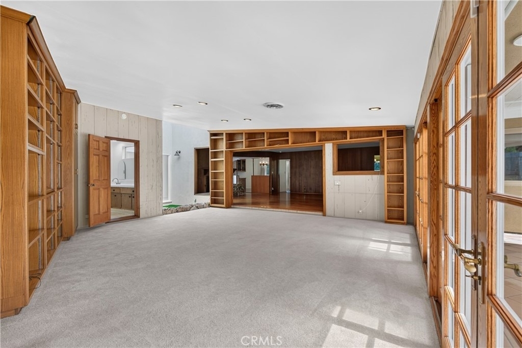 10401 Wystone Avenue - Photo 61