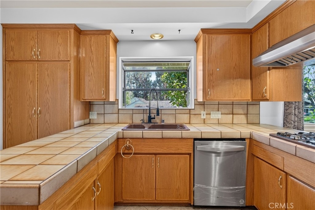 10401 Wystone Avenue - Photo 16