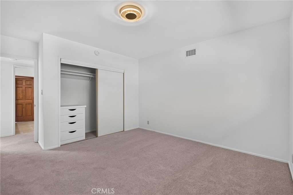 10401 Wystone Avenue - Photo 38