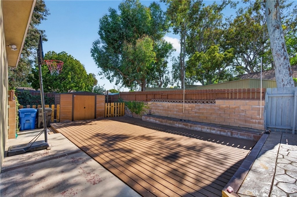 10401 Wystone Avenue - Photo 54