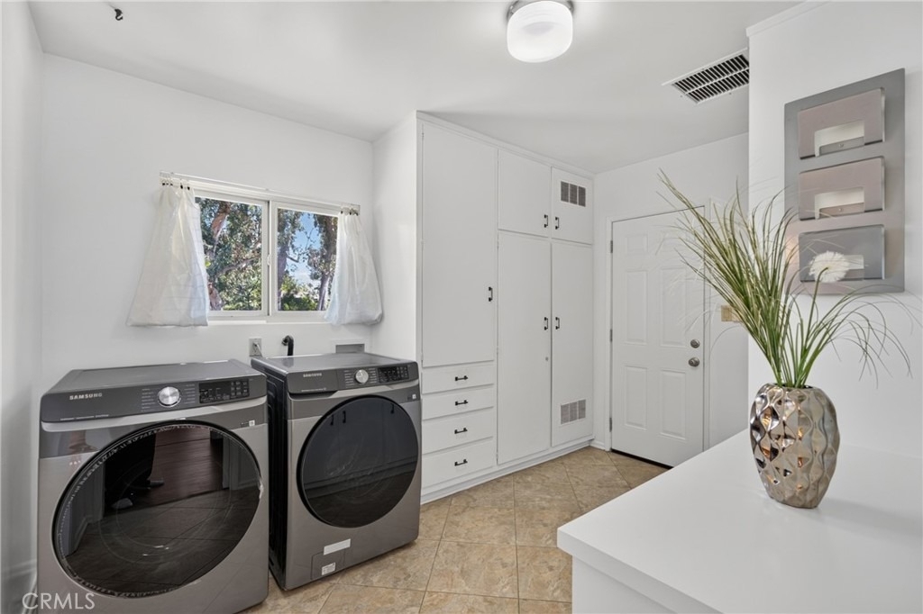 10401 Wystone Avenue - Photo 46
