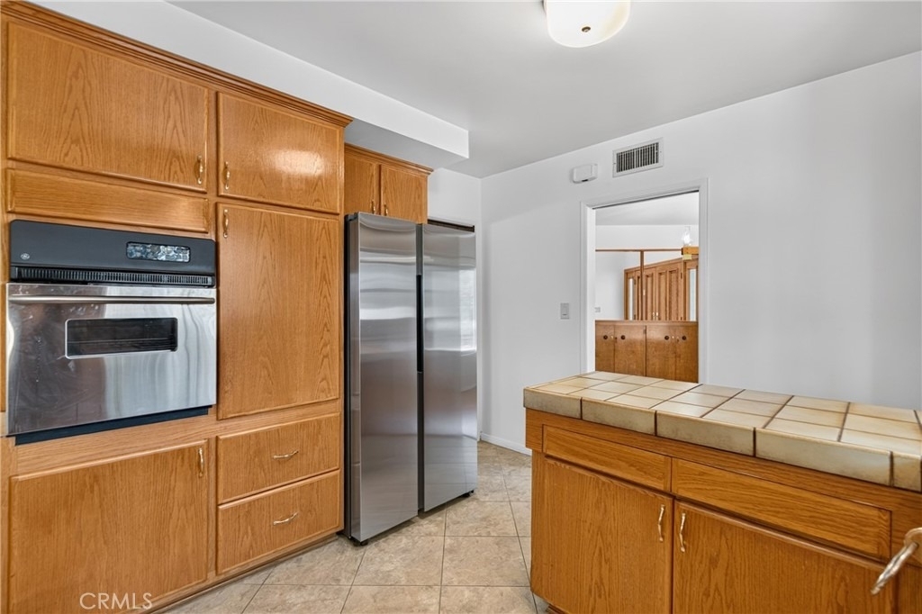 10401 Wystone Avenue - Photo 17