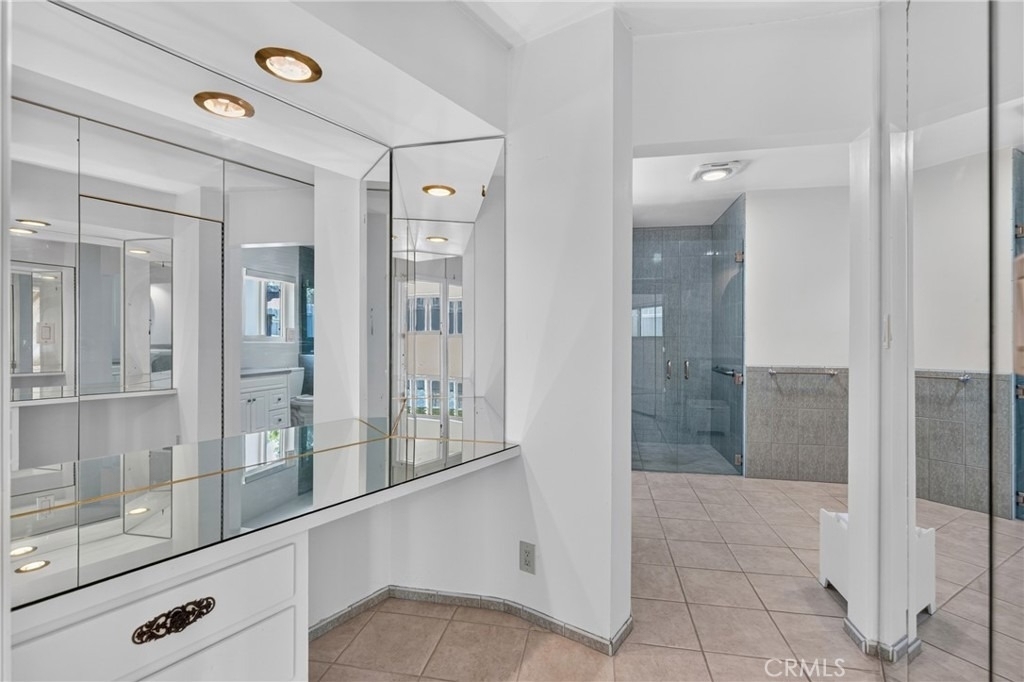 10401 Wystone Avenue - Photo 33