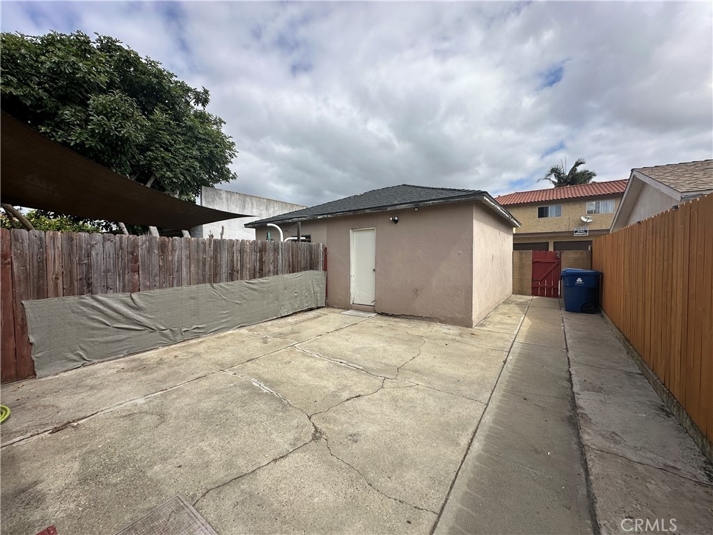 656 W 13th Street - Photo 9