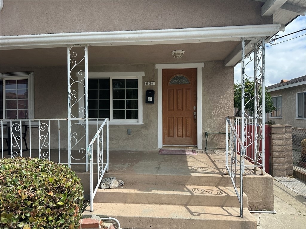 656 W 13th Street - Photo 12