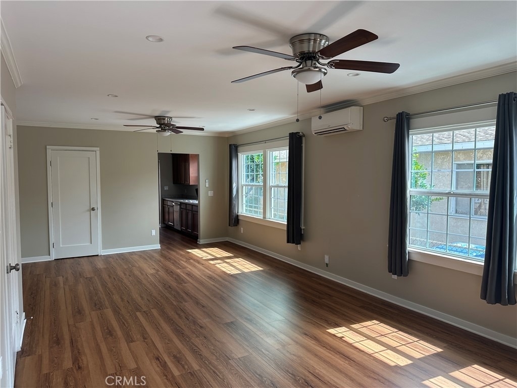 656 W 13th Street - Photo 1