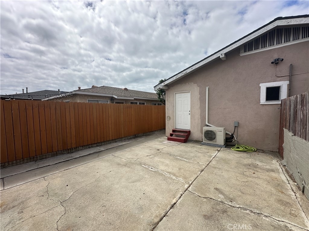 656 W 13th Street - Photo 10