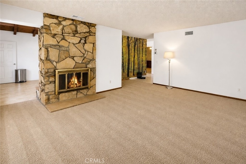 518 N Carousel - Photo 4