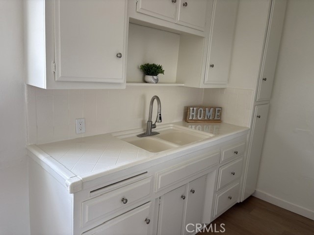 718 W Center - Photo 4